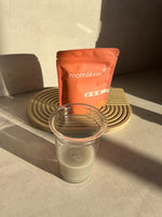 mombloom Starterkit - Essentials + Omega (vegan)mombloom Essentials Pulver ist die Nährstoffbasis. Da man Omega nicht als Pulver einnehmen kann empfehlen wir für die höchste Wirksamkeit, das Essentials Pulver zusammen mit Omega Tropfen einzunehmen. Mit de